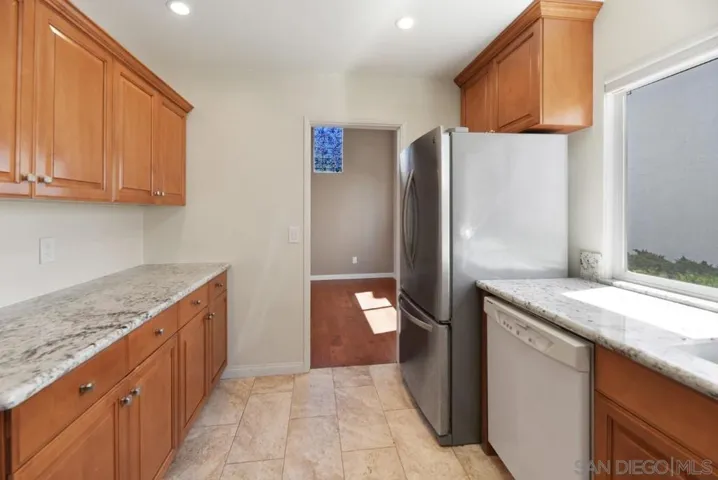 16495 Caminito Vecinos 70, San Diego, California 92128
