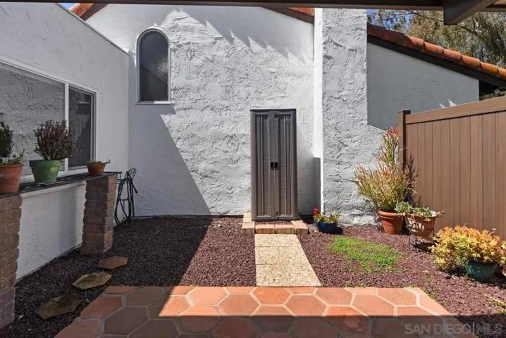 16495 Caminito Vecinos 70, San Diego, California 92128