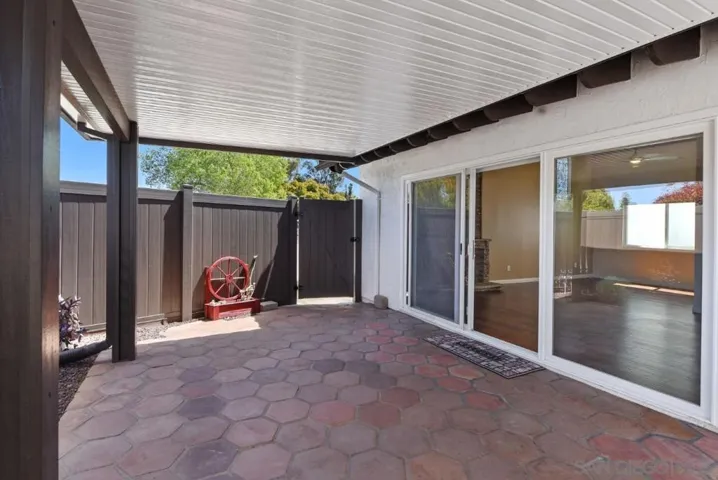 16495 Caminito Vecinos 70, San Diego, California 92128