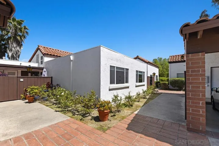 16495 Caminito Vecinos 70, San Diego, California 92128