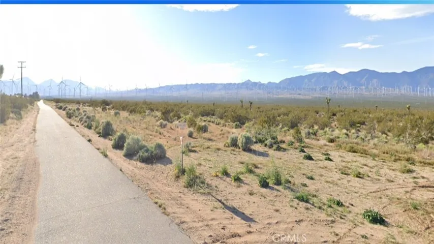 3792 Camelot Boulevard, Mojave, California 93501