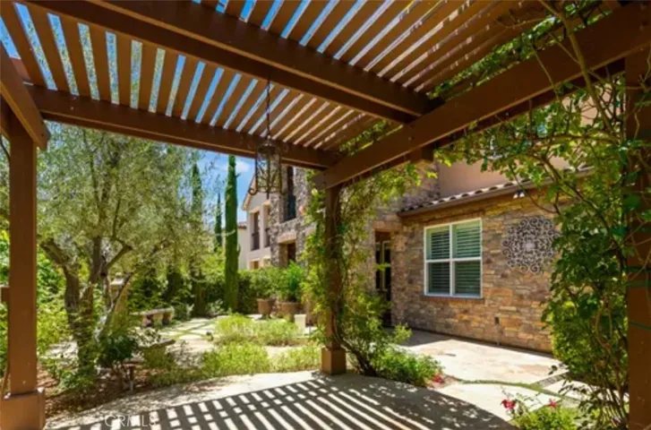 27482 Homestead Road, Laguna Niguel, California 92677