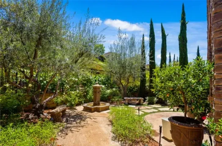 27482 Homestead Road, Laguna Niguel, California 92677
