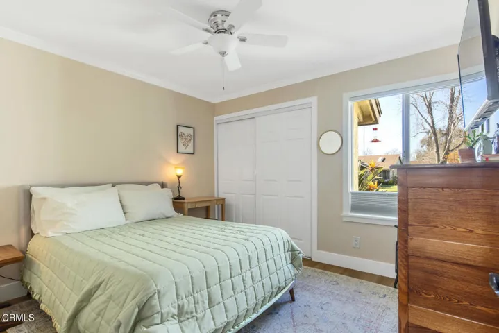42113 Village 42 Camarillo CA-large-033-