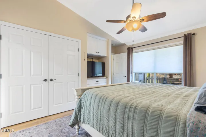 42113 Village 42 Camarillo CA-large-028-