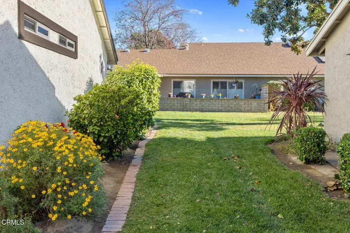 42113 Village 42 Camarillo CA-large-003-