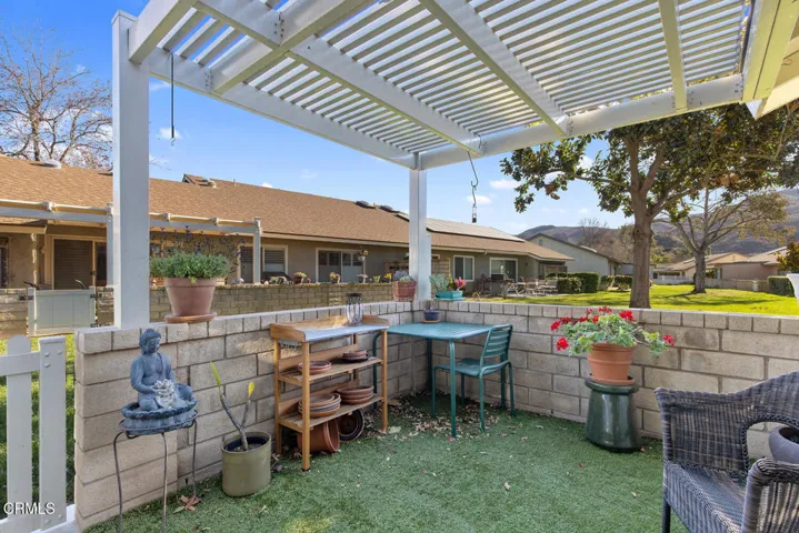 42113 Village 42 Camarillo CA-large-034-