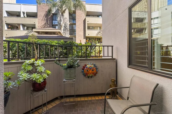 750 State St 124, San Diego, California 92101