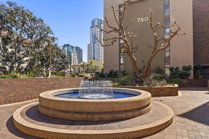750 State St 124, San Diego, California 92101