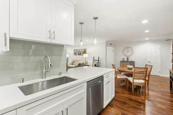 750 State St 124, San Diego, California 92101
