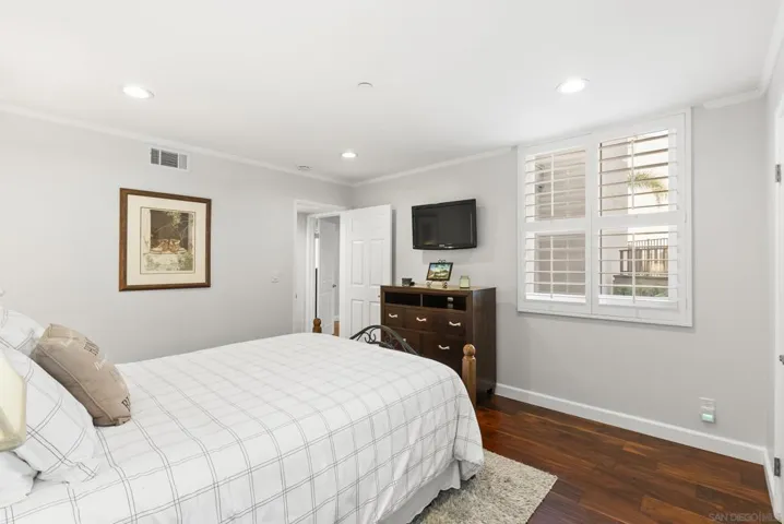 750 State St 124, San Diego, California 92101