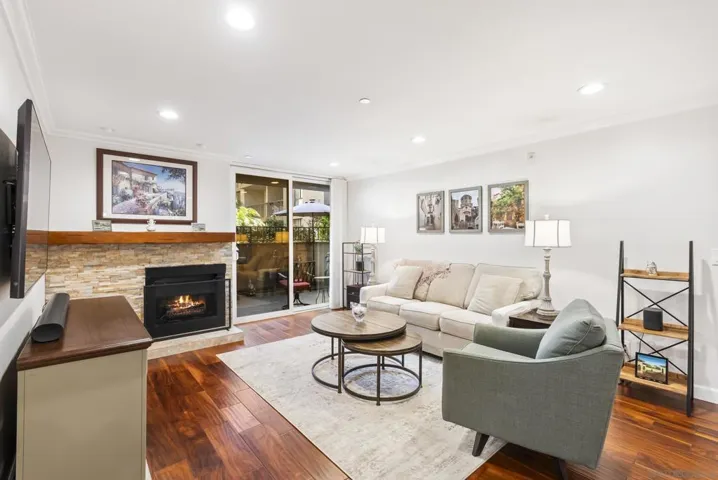 750 State St 124, San Diego, California 92101