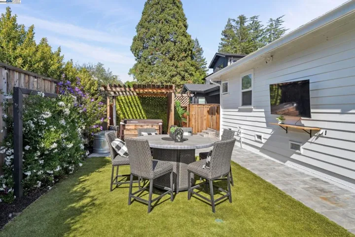 13 Mary Court, Danville, California 94526