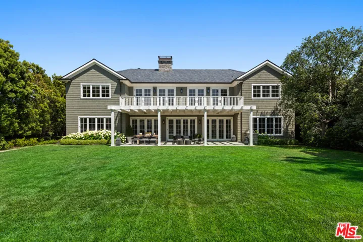 1319 Amalfi Drive, Pacific Palisades, California 90272
