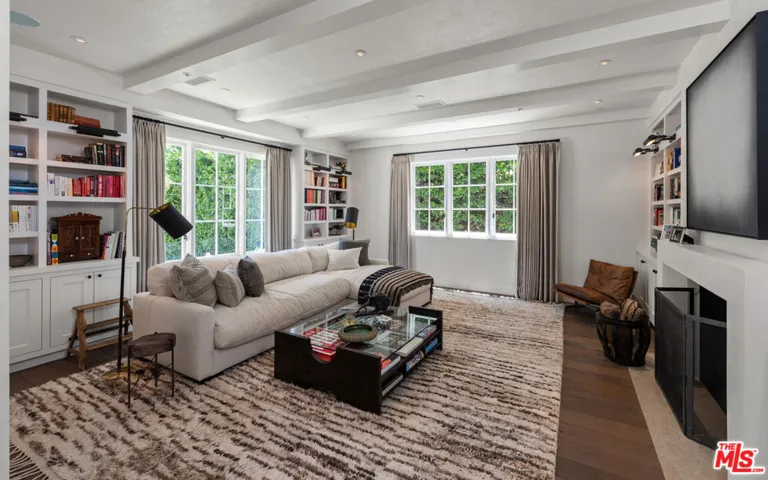 1319 Amalfi Drive, Pacific Palisades, California 90272