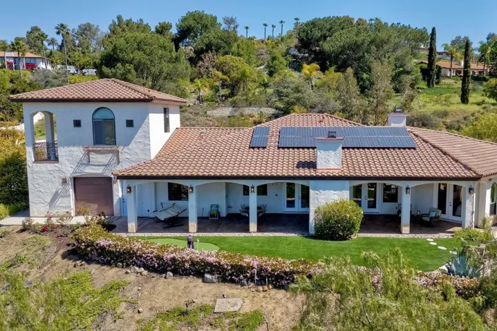 2013 Lundy Lake Drive, Escondido, California 92029