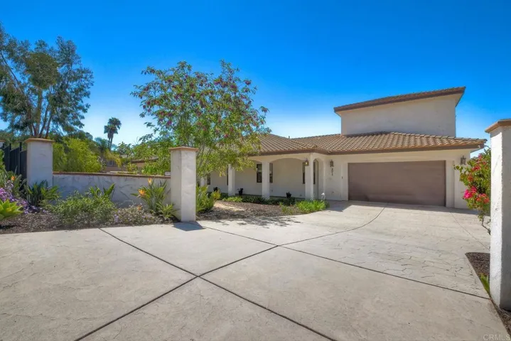 2013 Lundy Lake Drive, Escondido, California 92029
