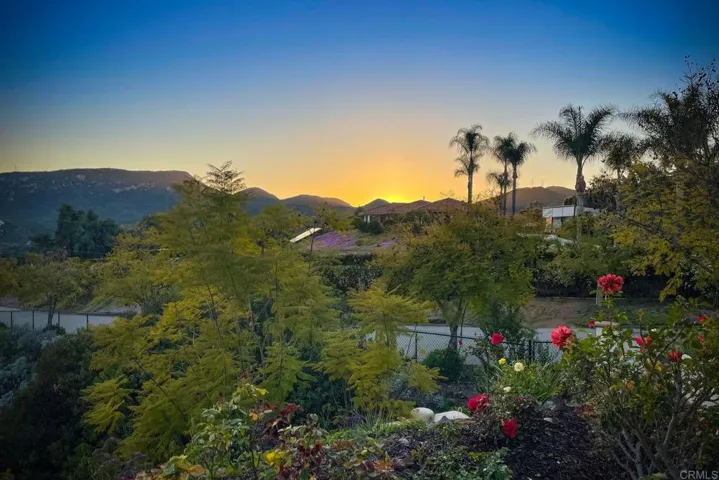 2013 Lundy Lake Drive, Escondido, California 92029