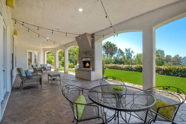 2013 Lundy Lake Drive, Escondido, California 92029