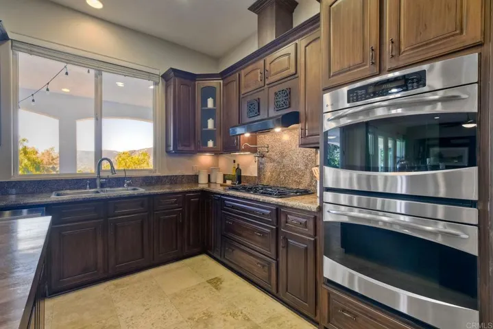 2013 Lundy Lake Drive, Escondido, California 92029