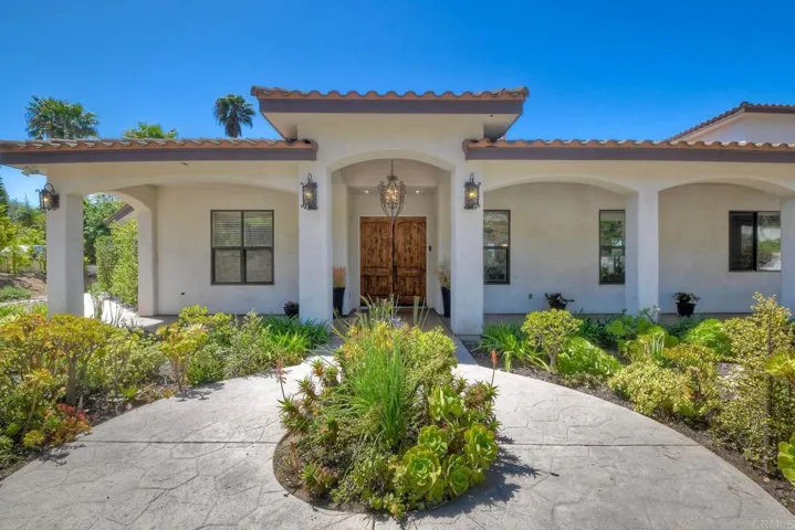 2013 Lundy Lake Drive, Escondido, California 92029
