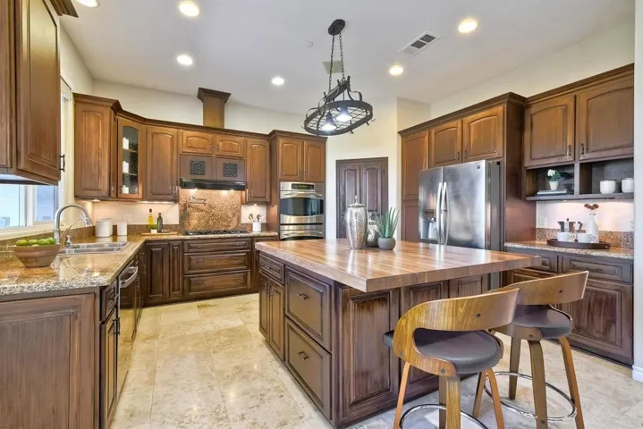 2013 Lundy Lake Drive, Escondido, California 92029