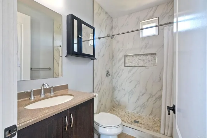 2013 Lundy Lake Drive, Escondido, California 92029