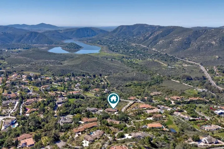 2013 Lundy Lake Drive, Escondido, California 92029