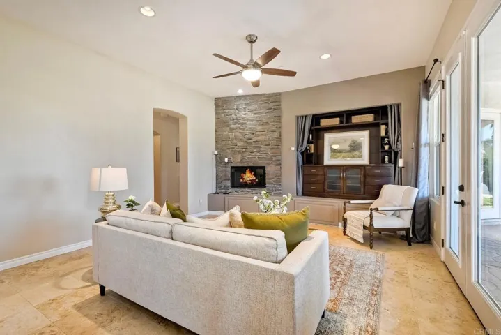 2013 Lundy Lake Drive, Escondido, California 92029