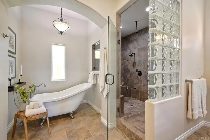 2013 Lundy Lake Drive, Escondido, California 92029