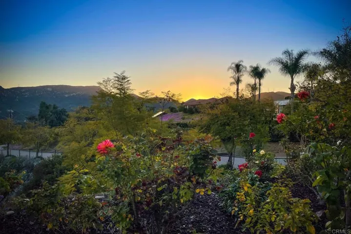 2013 Lundy Lake Drive, Escondido, California 92029