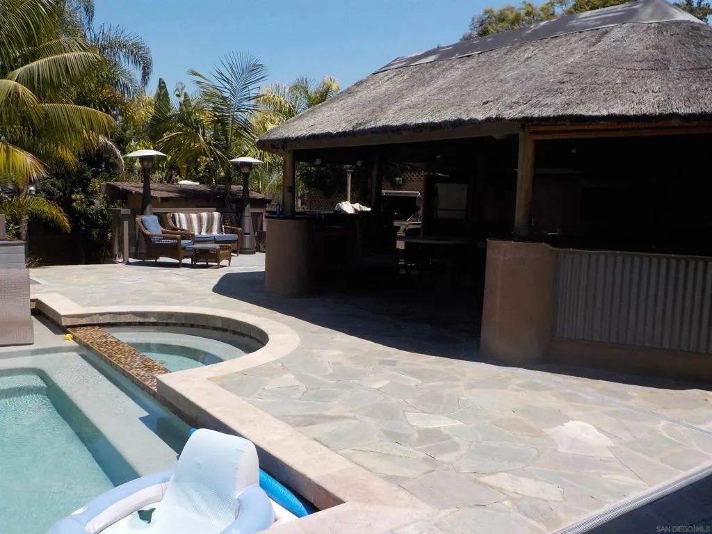 1153 Crest Drive, Encinitas, California 92024 home-pic-22