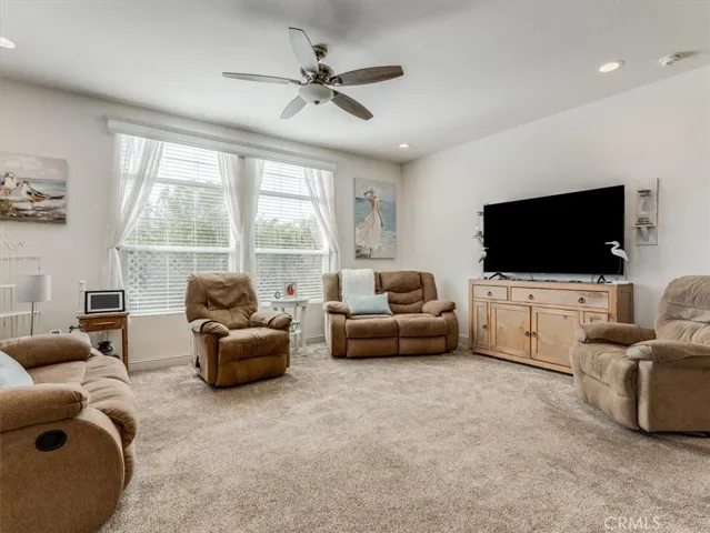 1651 Via Quantico, Santa Maria, California 93454