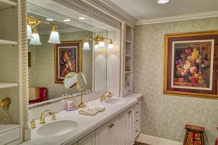 27990 Peninsula Drive N, Lake Arrowhead, California 92352