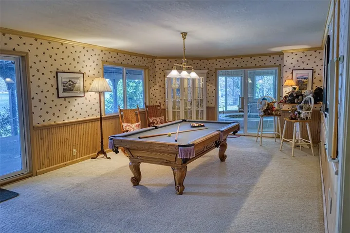 27990 Peninsula Drive N, Lake Arrowhead, California 92352