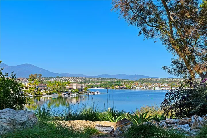 22846 Driftstone, Mission Viejo, California 92692