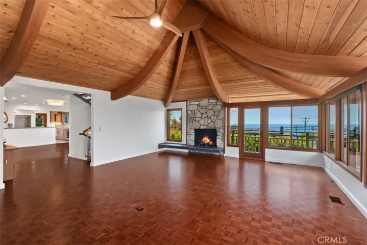 325 Diamond Street, Laguna Beach, California 92651