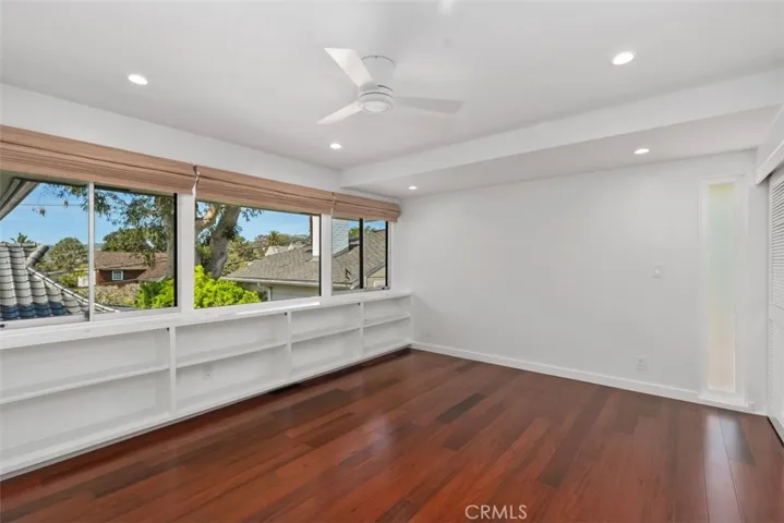 325 Diamond Street, Laguna Beach, California 92651