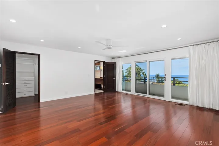325 Diamond Street, Laguna Beach, California 92651