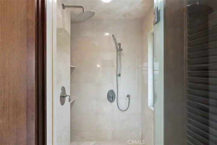 325 Diamond Street, Laguna Beach, California 92651