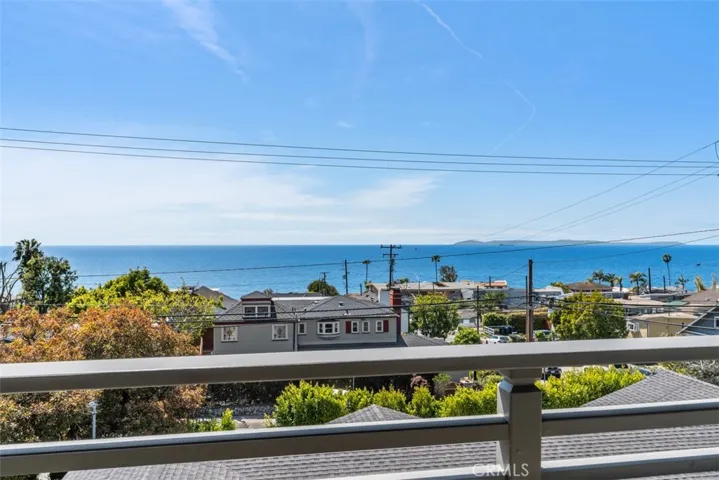 325 Diamond Street, Laguna Beach, California 92651