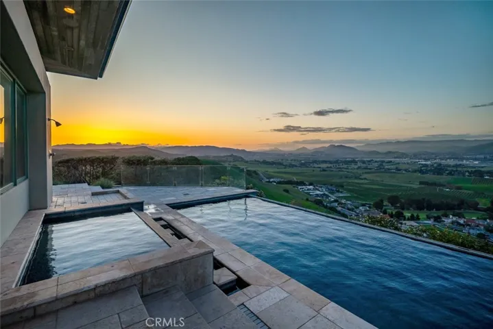 1015 Rimrock Lane, San Luis Obispo, California 93401