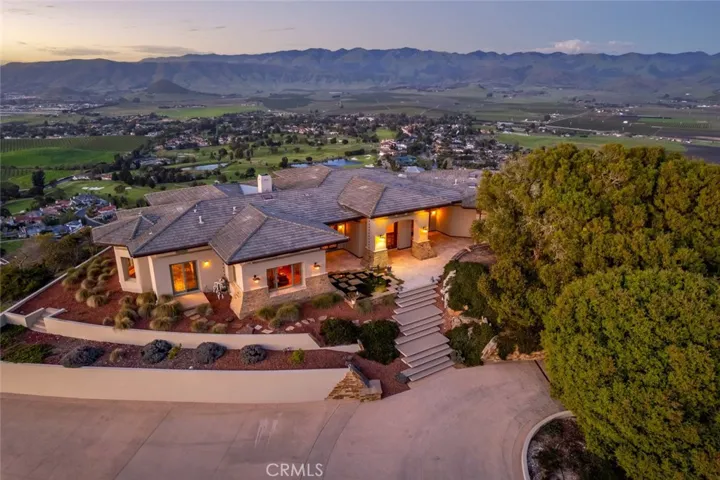 1015 Rimrock Lane, San Luis Obispo, California 93401