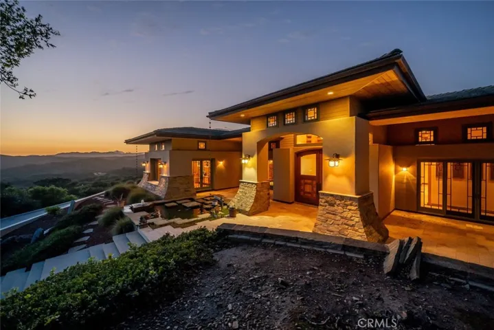 1015 Rimrock Lane, San Luis Obispo, California 93401