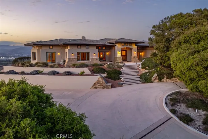 1015 Rimrock Lane, San Luis Obispo, California 93401