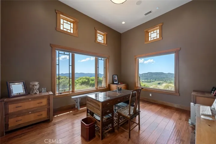 1015 Rimrock Lane, San Luis Obispo, California 93401