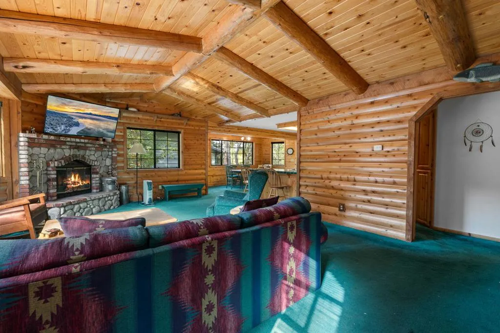 1464 Rockspray Drive, Big Bear, California 92315 home-pic-3