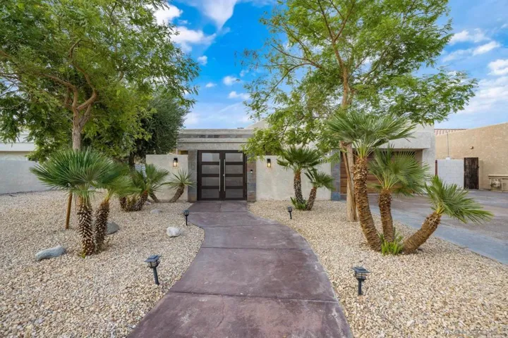 68375 Tachevah Dr, Cathedral City, California 92234