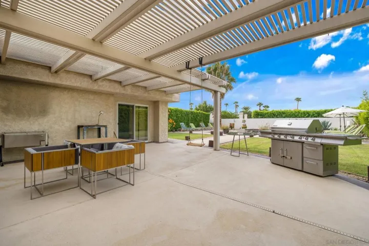 68375 Tachevah Dr, Cathedral City, California 92234
