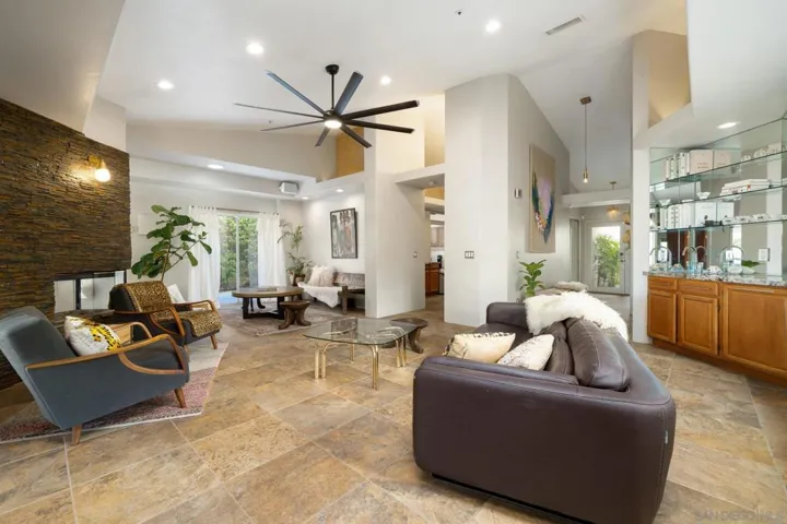 68375 Tachevah Dr, Cathedral City, California 92234